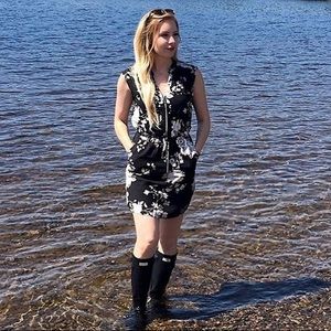 Floral Dress with Zipper Detail